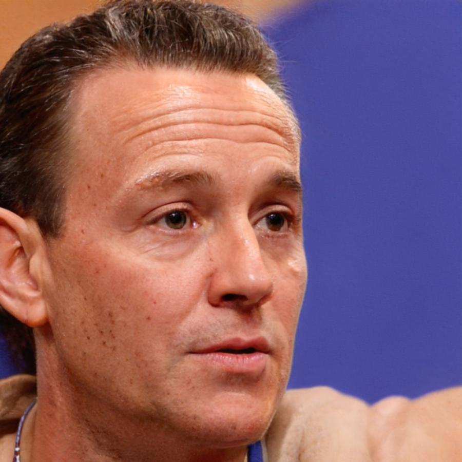 Portrait of Oskar Lindqvist, Investment Education Specialist